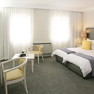 Hollow On The Square Hotel